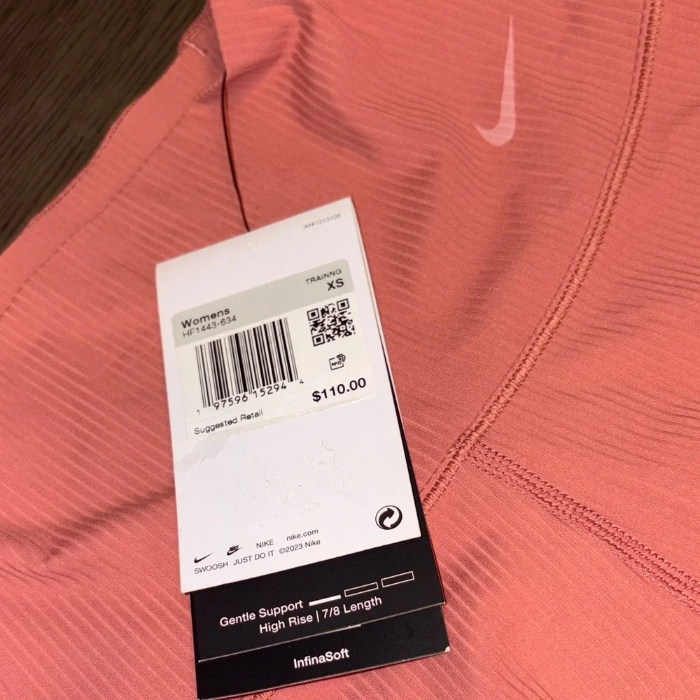Nike Peach Ribbed Leggings NWT - Picture 6 of 8